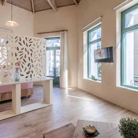 Ancient Agora Apartment *